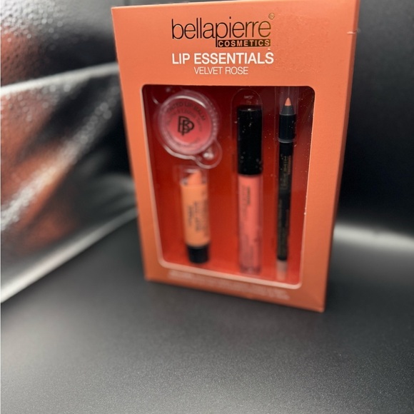 Bellapierre Lip Essentials Set - Velvet Rose New in box Retail $50 - Picture 2 of 8